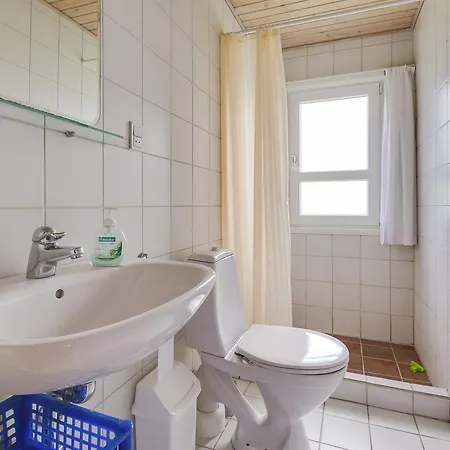 Three-bedroom Holiday In Casa vacanze Hals